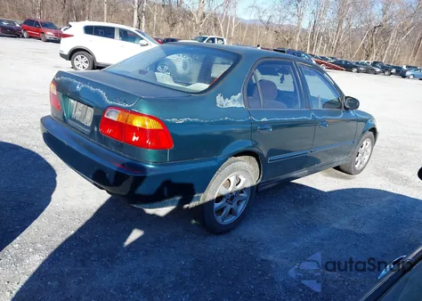 2000 Honda Civic Value Package z USA, uszkodzony, nr VIN 2HGEJ6618YH541005